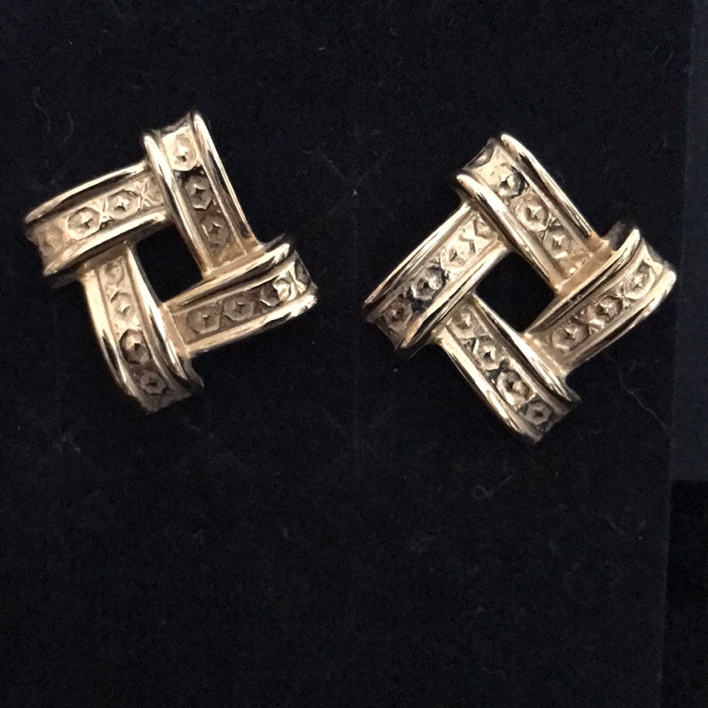 Vintage 80's Gold Tone Pierced Earrings